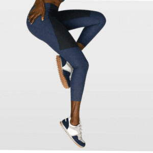 Outdoor Voices $85 Womens XS Blue Black 3/4 Two Tone Warmup Legging Active Pants